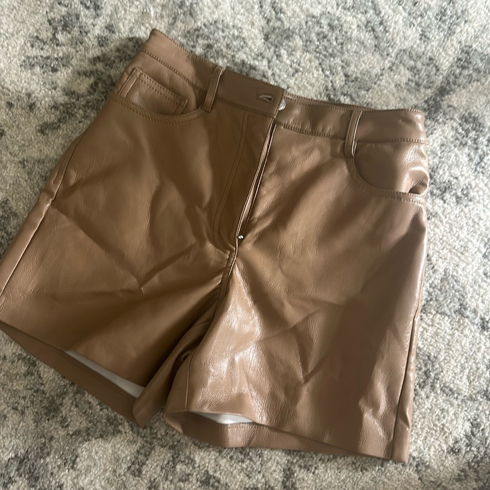 Aritzia Wilfred brown leather shorts
